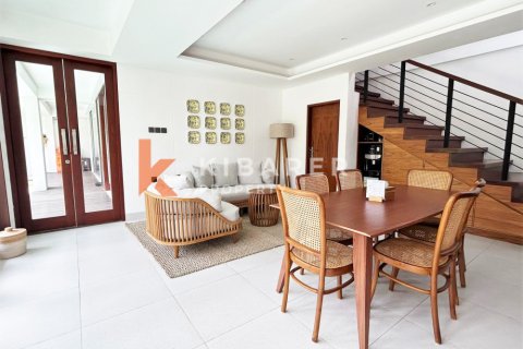 3 bedrooms Villa in Seminyak, Badung, Indonesia No. 12372 2