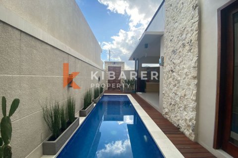 2 bedrooms Villa in Ungasan, Badung, Indonesia No. 12367 2
