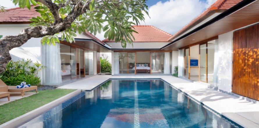 3 bedrooms Villa in Seminyak, Badung, Indonesia No. 7576