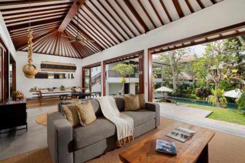 Вилла с 4 спальнями в Canggu, Бадунг, Индонезия № 7572 5
