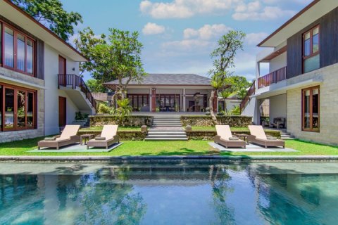 Вилла с 4 спальнями в Canggu, Бадунг, Индонезия № 7572 2