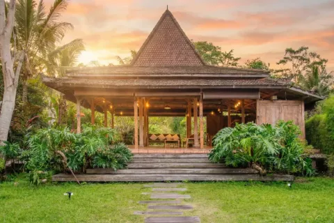 4 bedrooms Villa in Ubud, Gianyar, Indonesia No. 10450