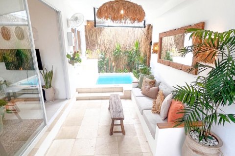 63m2 Villa in Badung, Indonesia No. 9682 1