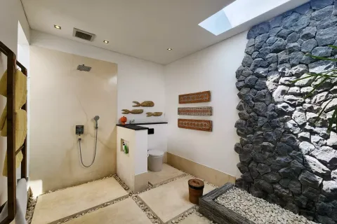 4 bedrooms Villa in Tibubeneng, Badung, Indonesia No. 10429 21