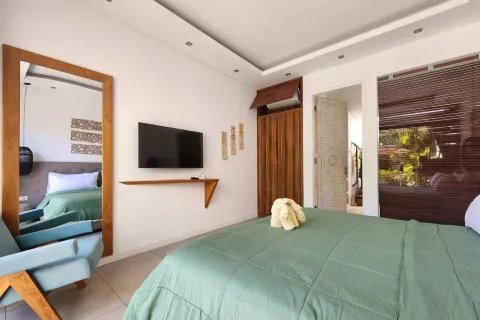 4 bedrooms Villa in Tibubeneng, Badung, Indonesia No. 10429 22