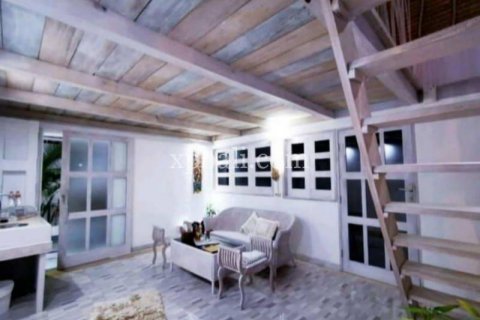 5 bedrooms Villa in Indonesia No. 7850 25