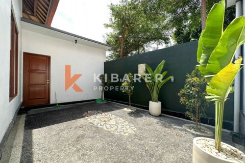 2 bedrooms Villa in Denpasar, Indonesia No. 11770 16