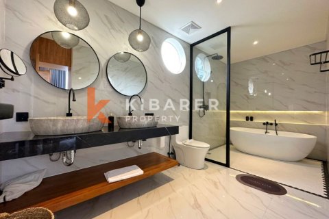 Вилла с 3 спальнями в Kerobokan, Бадунг, Индонезия № 11768 14