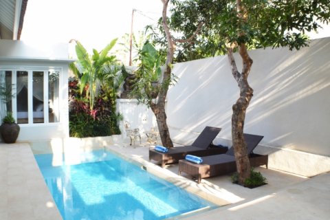 2 bedrooms Villa in Canggu, Badung, Indonesia No. 1740 3