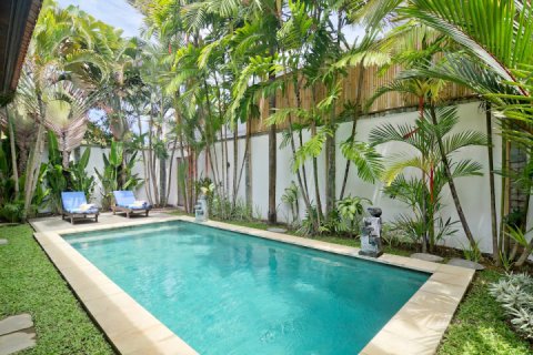 2 bedrooms Villa in Canggu, Badung, Indonesia No. 1737 4