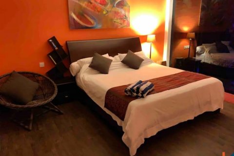 3 bedrooms Villa in Tibubeneng, Badung, Indonesia No. 11644 8