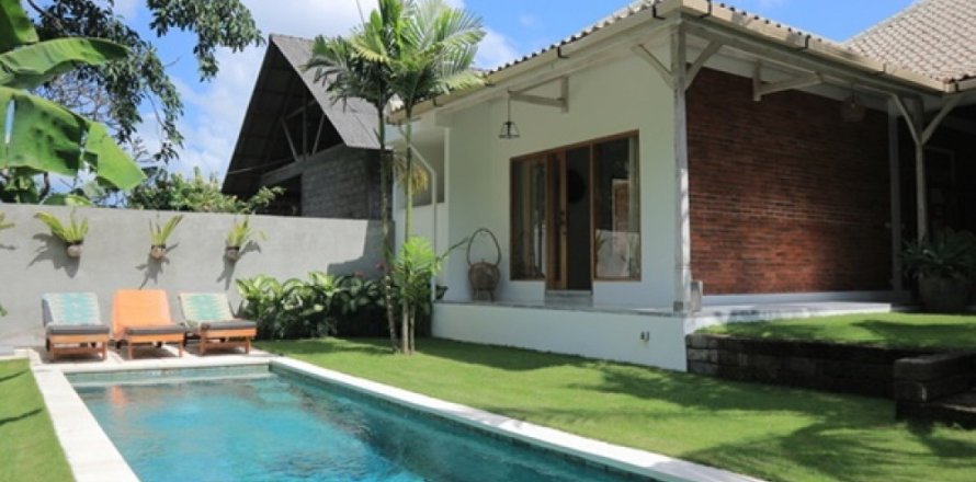 3 bedrooms Villa in Denpasar, Indonesia No. 11643
