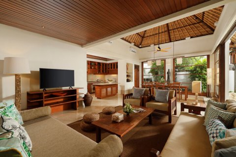 3 bedrooms Villa in Jimbaran, Badung, Indonesia No. 8128 3