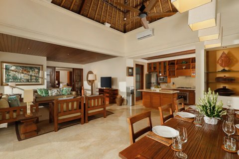 3 bedrooms Villa in Jimbaran, Badung, Indonesia No. 8128 4