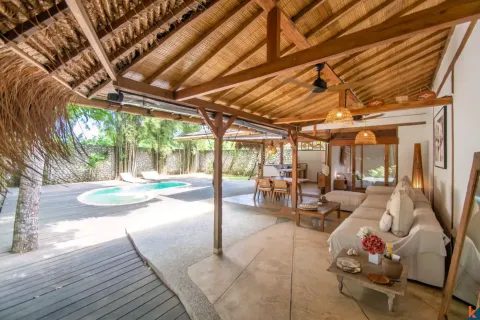 3 bedrooms Villa in Kuta, Badung, Indonesia No. 10728 6