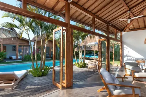4 bedrooms Villa in Kerobokan, Badung, Indonesia No. 10457 4