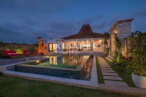 3 bedrooms Villa in Tibubeneng, Badung, Indonesia No. 12725