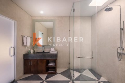 3 bedrooms Villa in Tibubeneng, Badung, Indonesia No. 12725 6