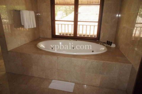 3 bedrooms Villa in Jimbaran, Badung, Indonesia No. 490 10