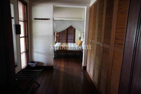 3 bedrooms Villa in Jimbaran, Badung, Indonesia No. 490 11