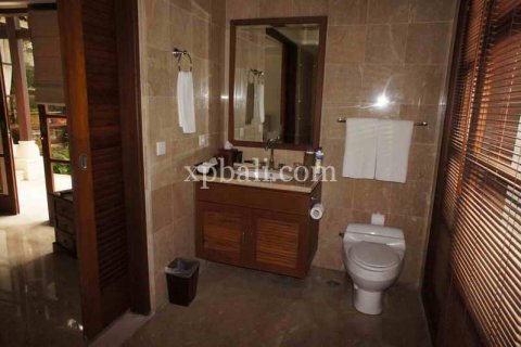 3 bedrooms Villa in Jimbaran, Badung, Indonesia No. 490 13