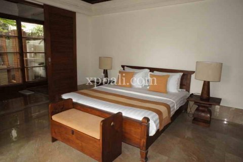 3 bedrooms Villa in Jimbaran, Badung, Indonesia No. 490 14