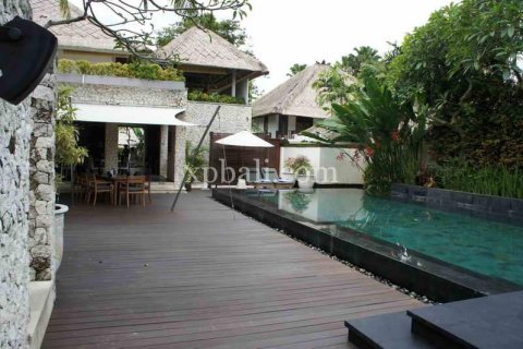 3 bedrooms Villa in Jimbaran, Badung, Indonesia No. 490 7