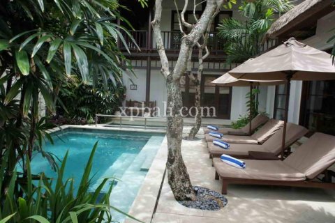 3 bedrooms Villa in Jimbaran, Badung, Indonesia No. 490 4