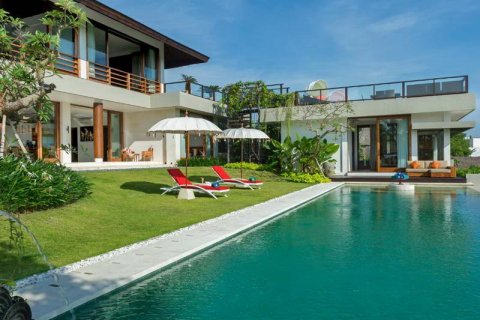 4 bedrooms Villa in Jimbaran, Badung, Indonesia No. 225