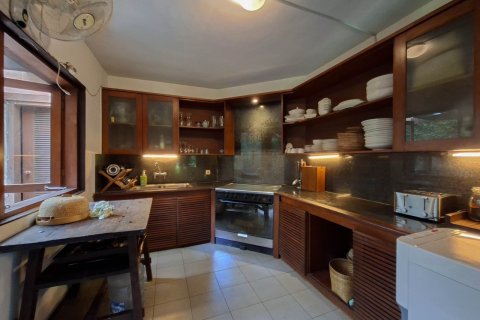 Вилла 1192м2 в Денпасар, Индонезия № 13708 8