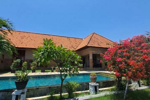 4 bedrooms Villa in South Denpasar, Denpasar, Indonesia No. 7701