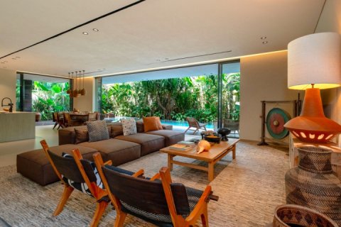 4 bedrooms Villa in Canggu, Badung, Indonesia No. 9062 12