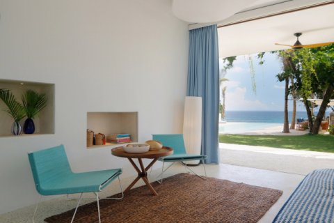 Вилла с 4 спальнями в Nusa Lembongan, Клунгкунг, Индонезия № 8929 24