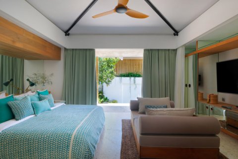 Вилла с 4 спальнями в Nusa Lembongan, Клунгкунг, Индонезия № 8929 27