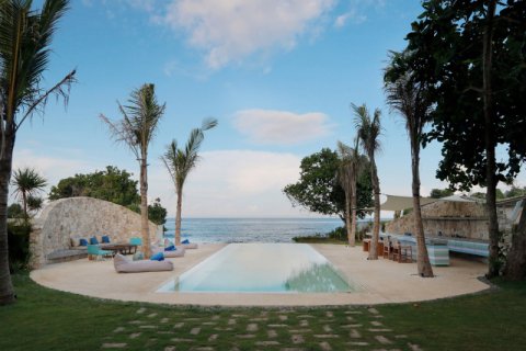 Вилла с 4 спальнями в Nusa Lembongan, Клунгкунг, Индонезия № 8929 13