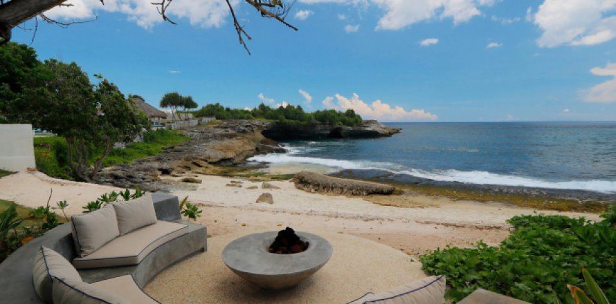 3 bedrooms Villa in Nusa Lembongan, Klungkung, Indonesia No. 8930