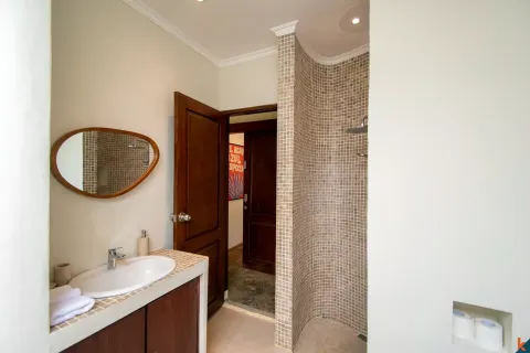 3 bedrooms Villa in Ungasan, Badung, Indonesia No. 10925 17