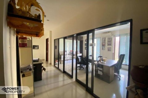 150m2 Commercial property in Tampaksiring, Gianyar, Indonesia No. 8632 5