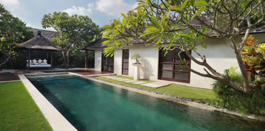 2 bedrooms Villa in Seminyak, Badung, Indonesia No. 1082