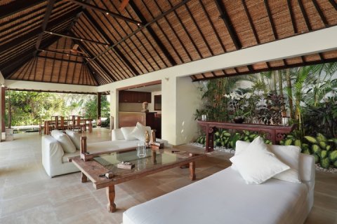 2 bedrooms Villa in Seminyak, Badung, Indonesia No. 1082 3