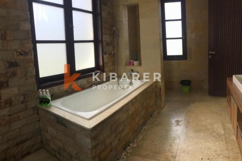 3 bedrooms Villa in South Kuta, Badung, Indonesia No. 13031 24