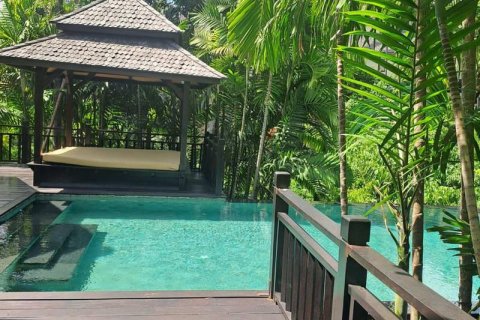 4 bedrooms Villa in South Kuta, Badung, Indonesia No. 9380 4