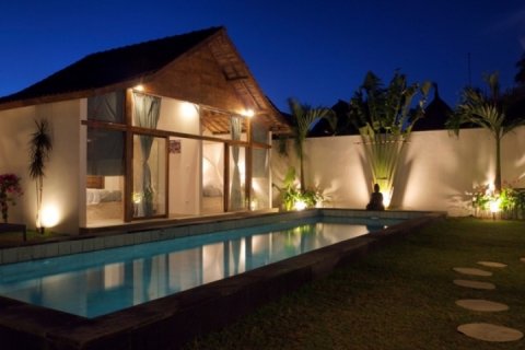 Вилла с 4 спальнями в Seminyak, Бадунг, Индонезия № 1540 3
