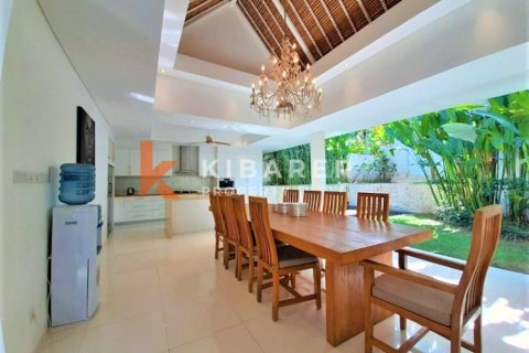 4 bedrooms Villa in Pererenan, Mengwi, Badung, Indonesia No. 12639 7