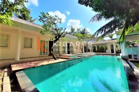 4 bedrooms Villa in Pererenan, Mengwi, Badung, Indonesia No. 12639 3