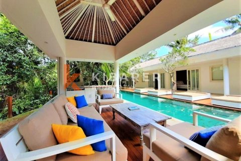 4 bedrooms Villa in Pererenan, Mengwi, Badung, Indonesia No. 12639 16