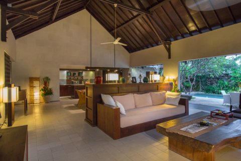 Вилла с 3 спальнями в Seminyak, Бадунг, Индонезия № 7580 24