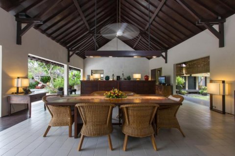 Вилла с 3 спальнями в Seminyak, Бадунг, Индонезия № 7580 3