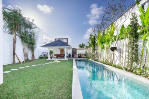 Вилла с 3 спальнями в Canggu, Бадунг, Индонезия № 7579 4