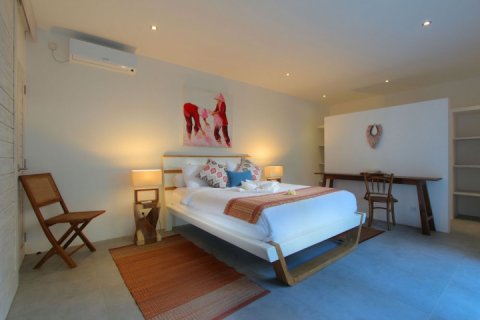 4 bedrooms Villa in Seminyak, Badung, Indonesia No. 1462 11